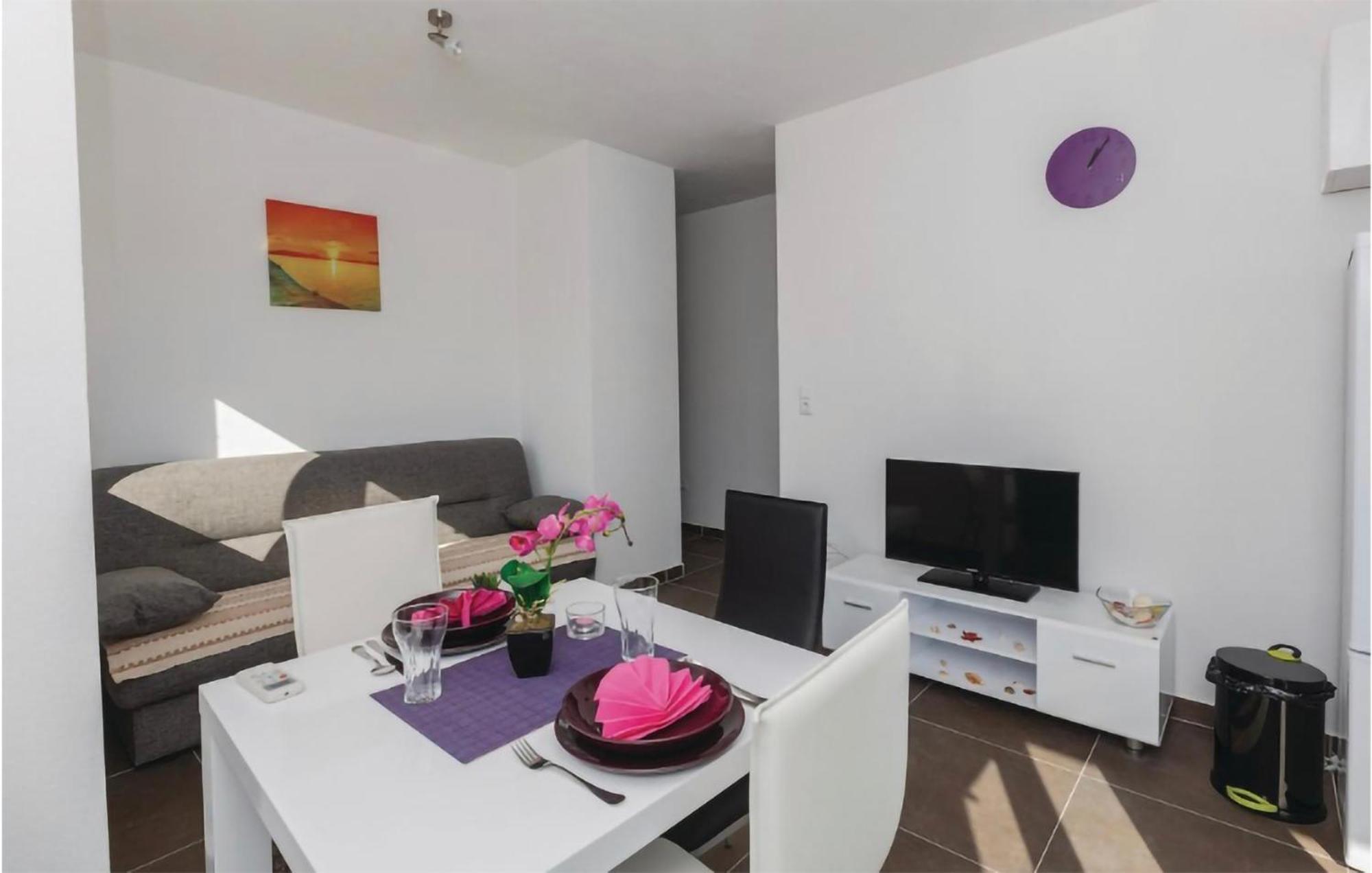Amazing Apartment In Saldun With Wifi 特罗吉尔 外观 照片