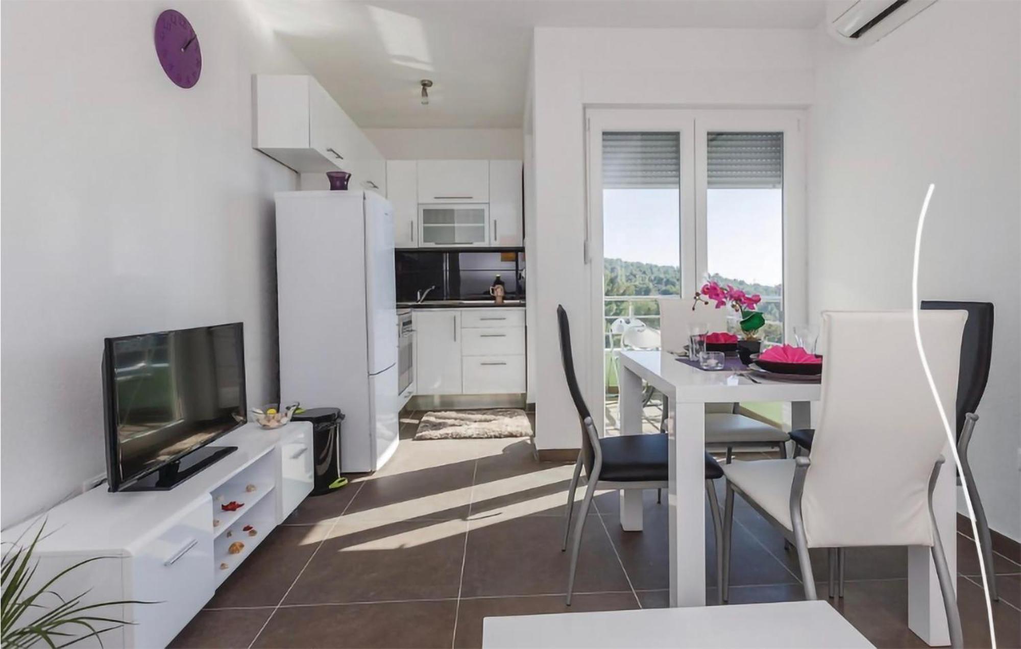 Amazing Apartment In Saldun With Wifi 特罗吉尔 外观 照片